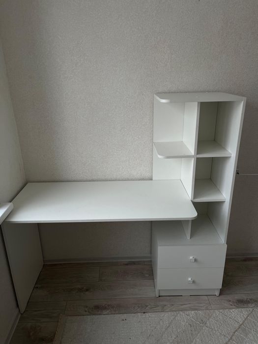 Продам письменный стол