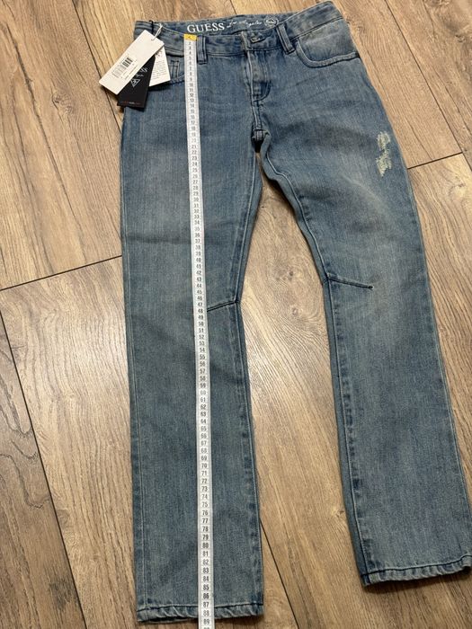 Детски дънки Guess