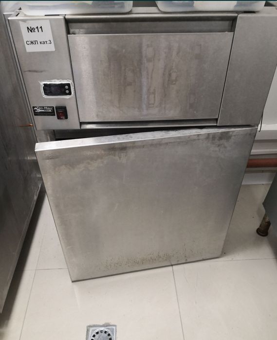 Продавам Малък фризер FRANKE 0.80/1/1. м.