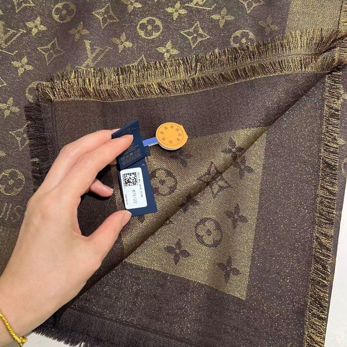 Палантин LV Louis Vuitton Monogram Shine