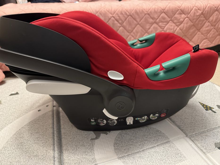 Scoica auto Cybex Silver ATON B2 I-SIZE Dynamic Red