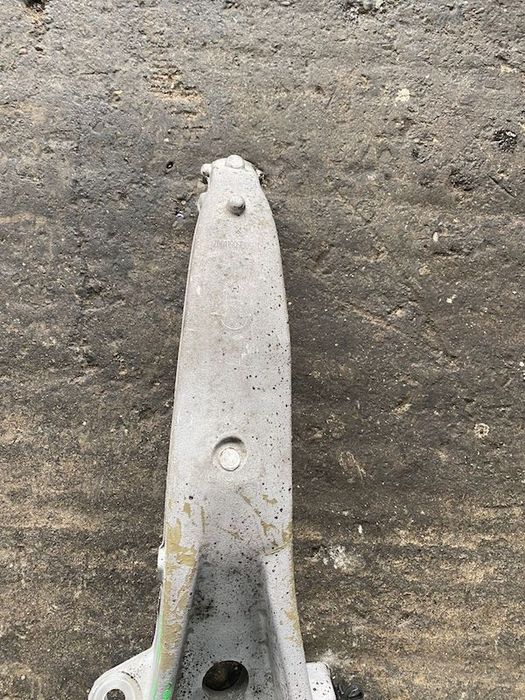 Brat fuzeta dreapta fata Volvo V60 S90 V90 XC90 2016+  31658817