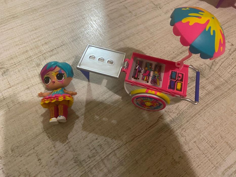 Set papusa LOL complet