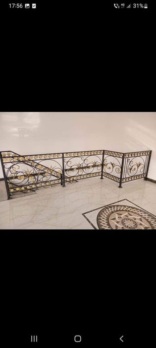 Porți, panouri de gard, balustrade din fier forjat.
