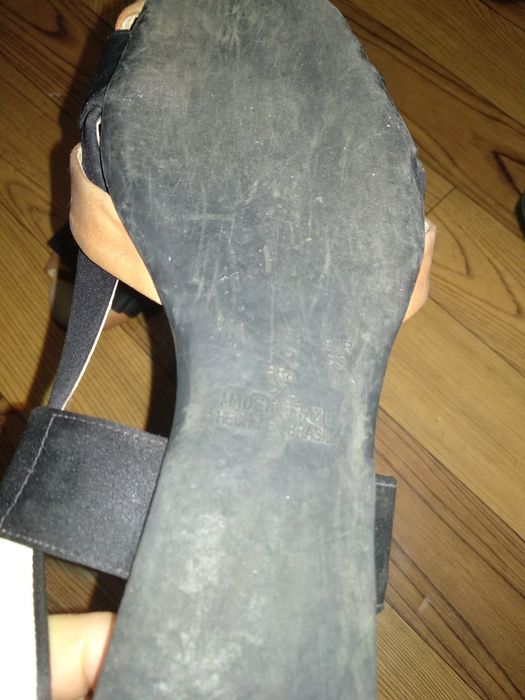 Продам босоножки