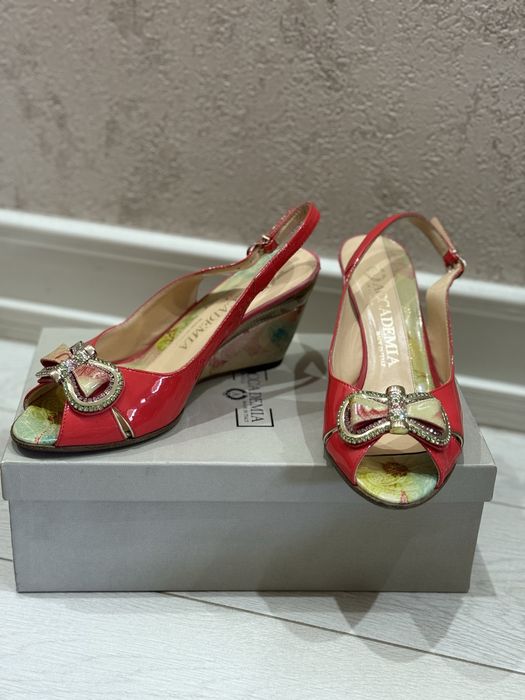 Б/у обувь Италия