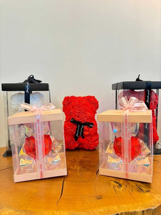 Ursulet din Trandafiri cu Lumini - Cadou Valentine's
