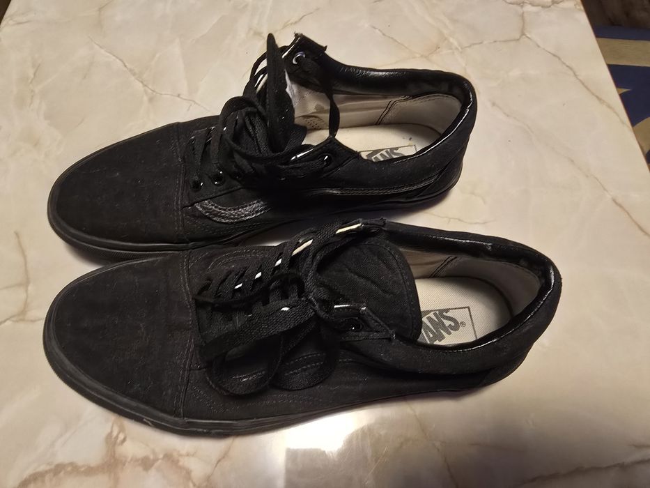 Tenesi vans aproape noi nr. 46