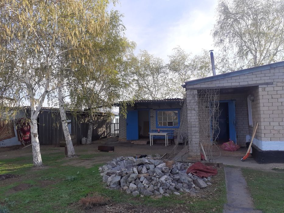 Продам дом  одельно стояши два дома