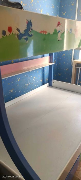 Детская двух ярусная кровать
