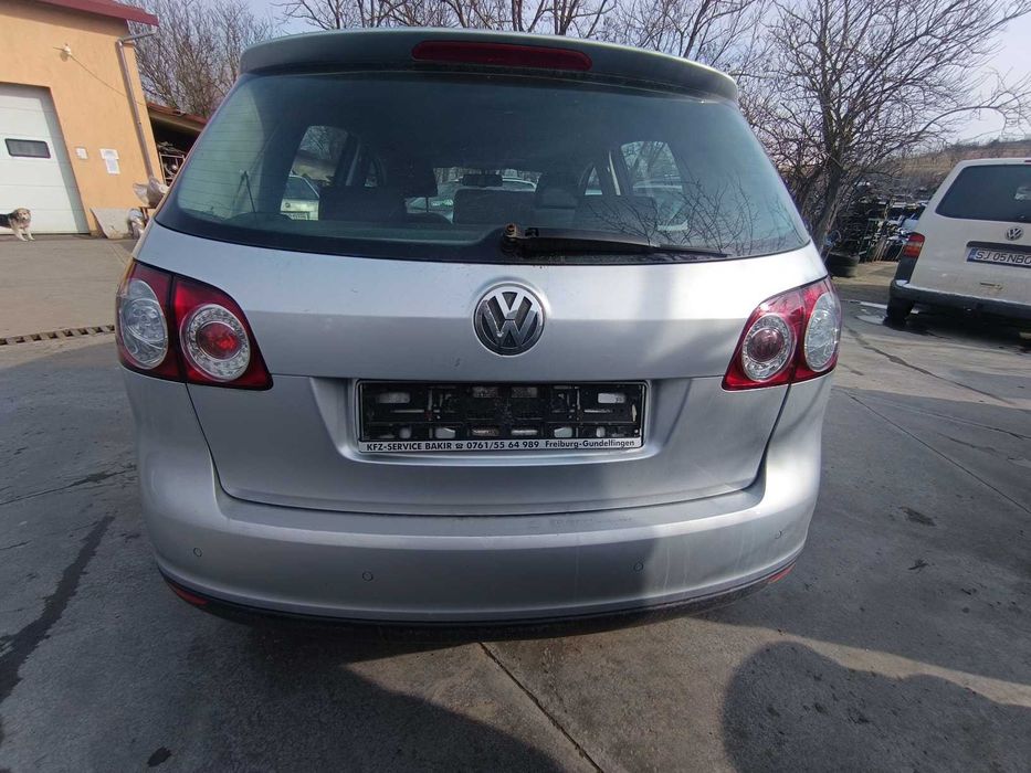 Dezmembram VW Golf 5 plus