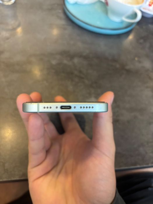 Vand Iphone 15 128 Gb