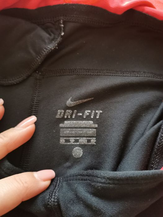 Pantaloni scurti dama Nike dry fit Xs/158