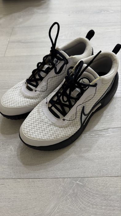 Теннисные кроссовки nike court pro