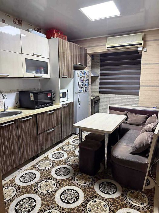 продается 4/4/9 Ор.р: Бизнес Центр Дархан AKAY CITY