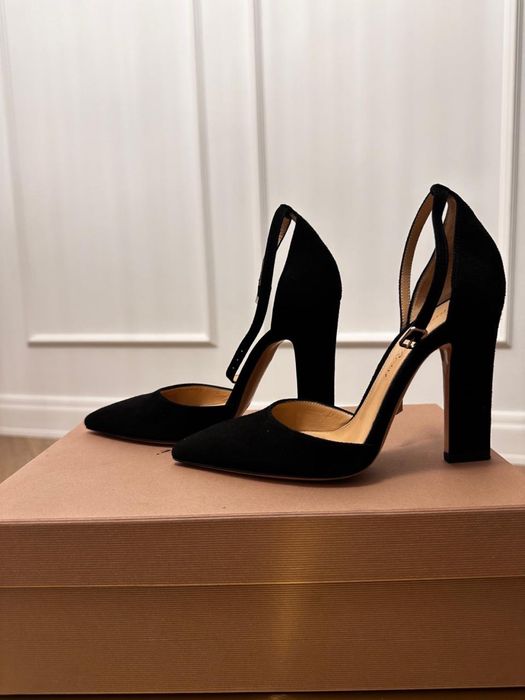 Продам босоножки