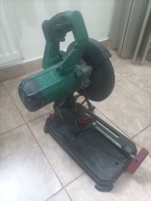Debitor pentru metal