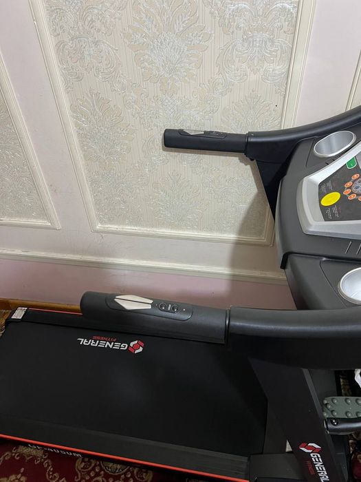 Беговая дорога в отличном состоянии