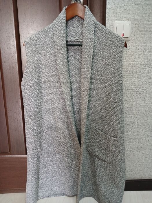 Жилет новый,  на размер 44-46