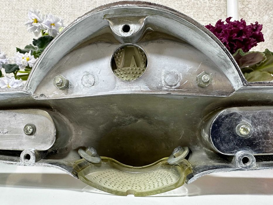 Фонарь освещения заднего номера Волга  ГАЗ-21  птичка багажника