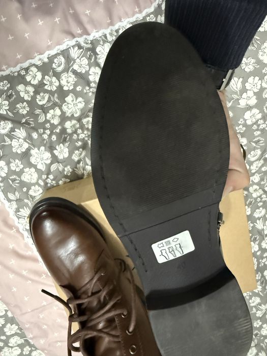 De vanzare pantofi piele