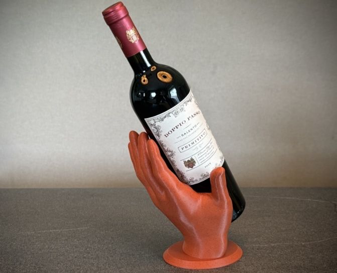 Декоративна стойка за вино - Ръка