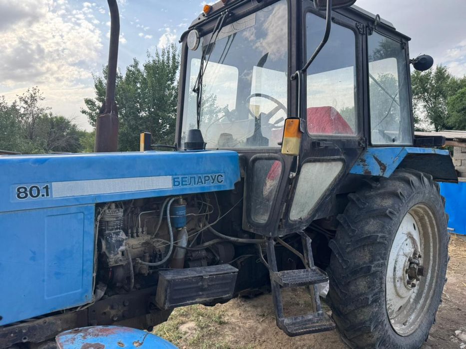 Сатылады МТЗ-80 тракторы + соқа. Продается трактор МТЗ-80+плуг.