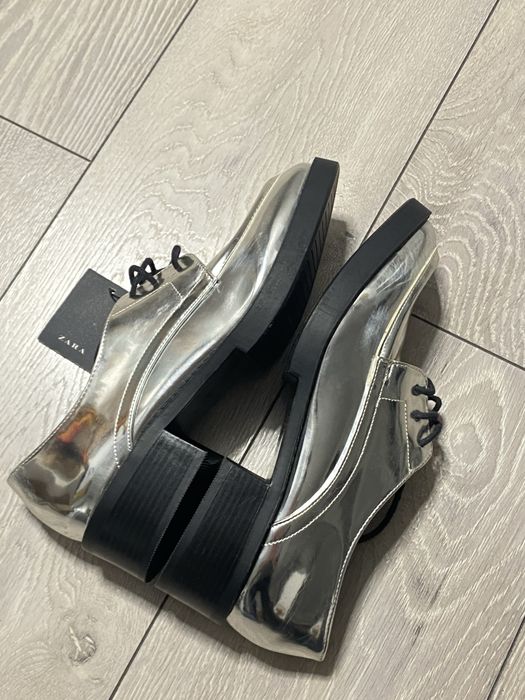 Pantofi Argintii Zara (40 / damă / noi cu eticheta)