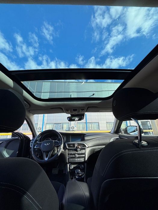Infiniti QX30 Infiniti QX30 2.2d AWD Automată | 2017 | 129.000 km | Stare buna