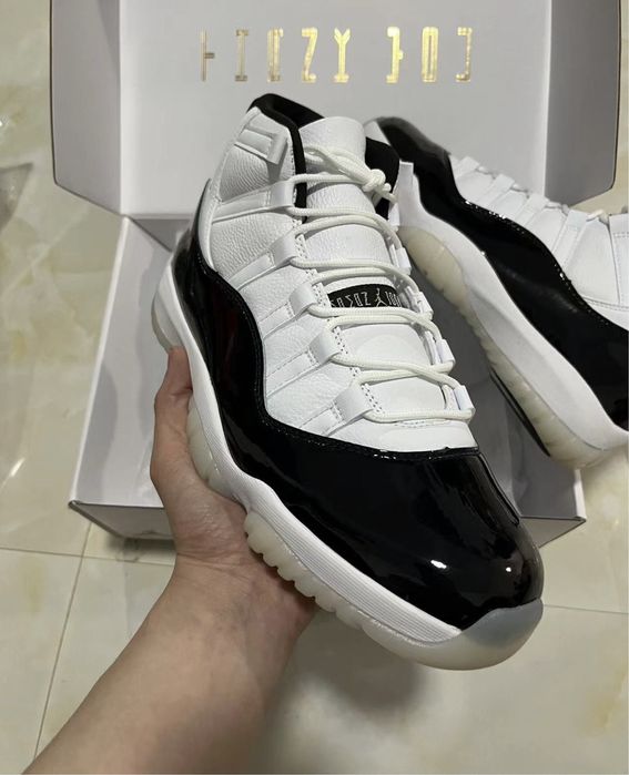 Jordan 11 low olx best sale