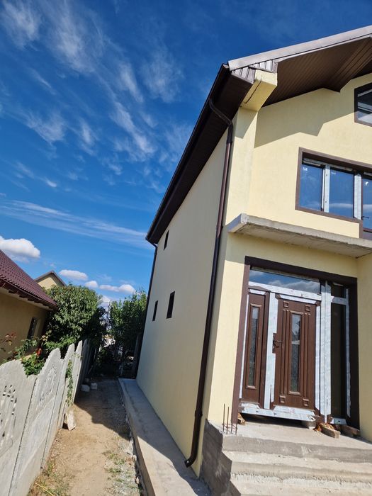 Placari , decorativa ,adeziv ,sagiac,acoperis