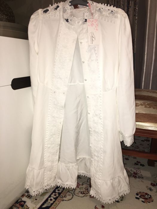 Белое платье новое