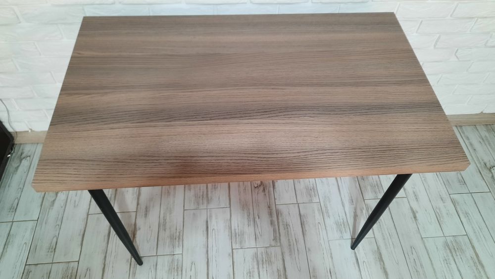 Продам стол кухонный