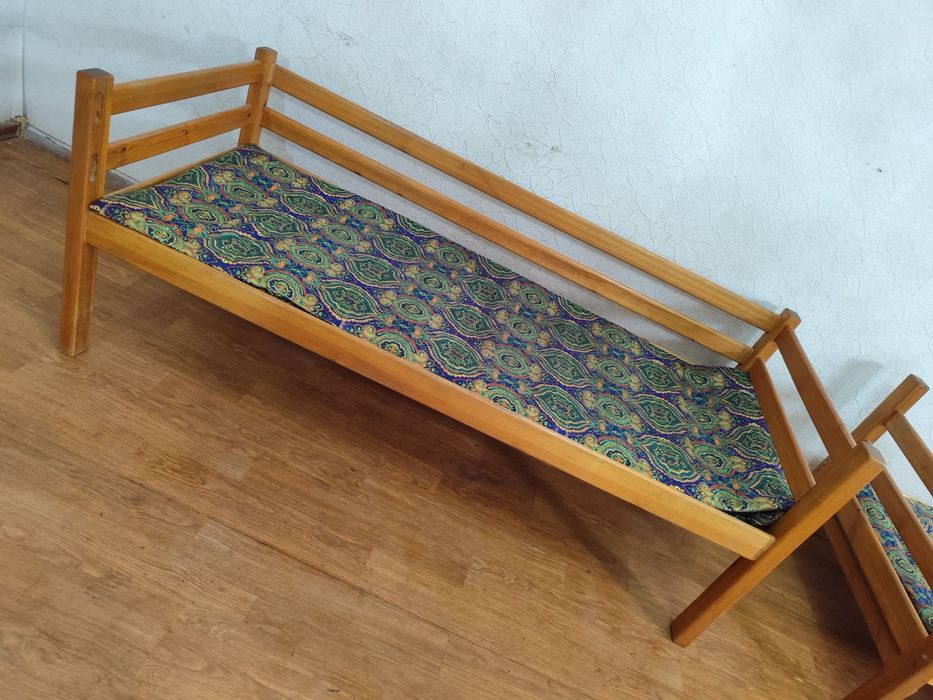 Карават 2-этажный 399 минг сумга срочно сотилади