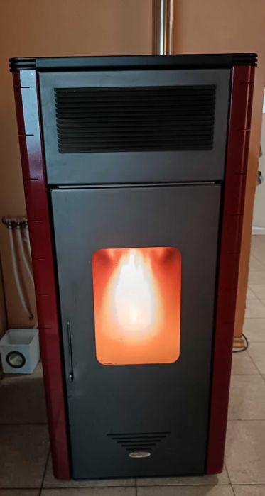 Пелетна камина модел от серията GreenEcoTherm LILY