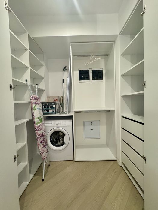 Proprietar - Studio Dublu Cortina North - designer