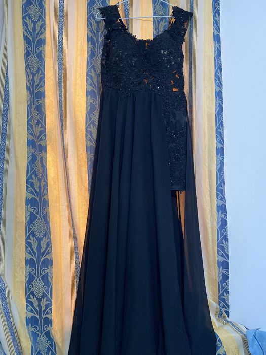 Vand rochita  de ocazie facuta pe comanda MS