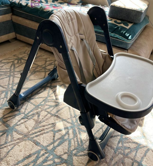 Детское кресло..