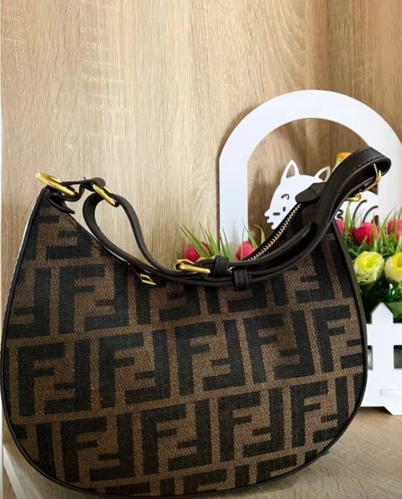 Новая женская сумочка