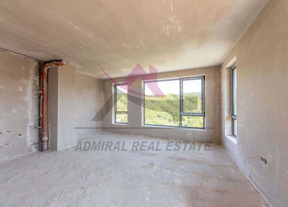 Продава се Тристаен апартамент в Варна, Възраждане 1 - 100 кв.м за 1350 €/кв.м - Снимка #4