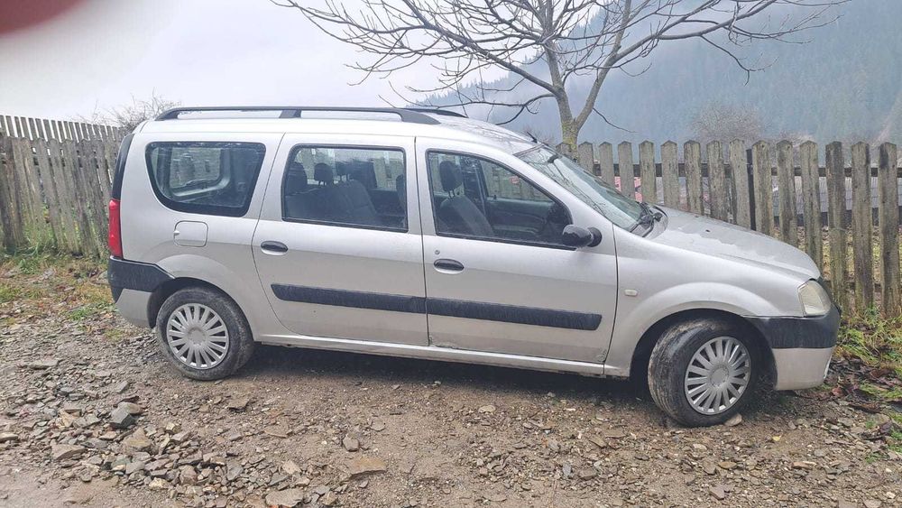 Dacia Logan MCV,an fabricație 2007,preț 1800 EURO