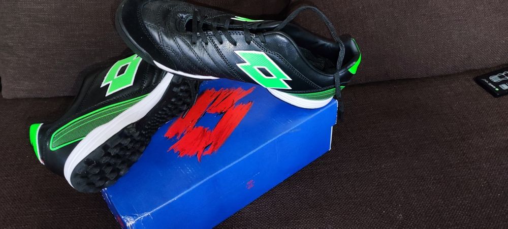 Футболни обувки UMBRO, ном.45