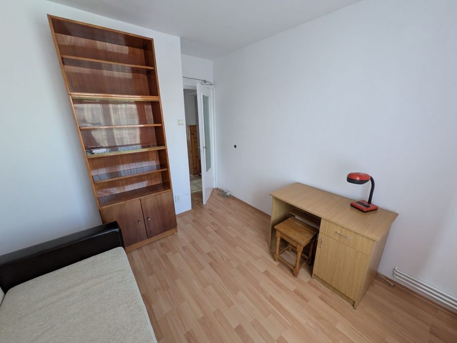 Inchiriez apartament 2 camere - Tudor, Bul 1 Dec 1918, ideal pt studenti