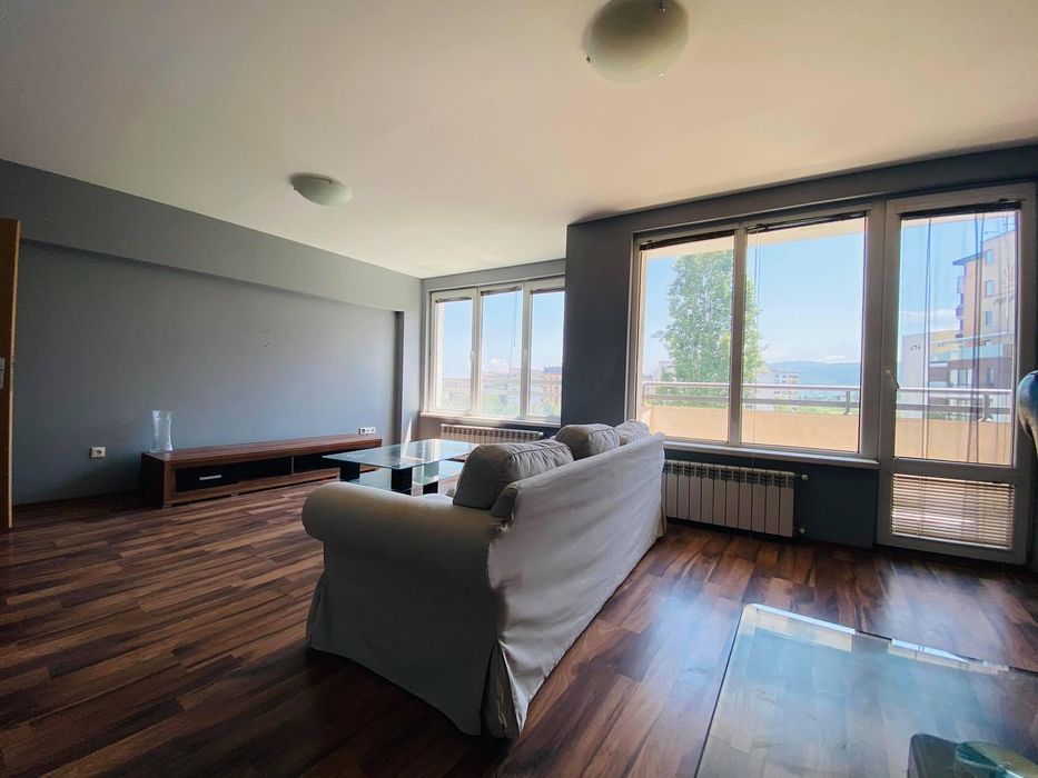 Дава се под наем Двустаен апартамент в София, Младост 4 - 70 кв.м за 900 € - Снимка #2