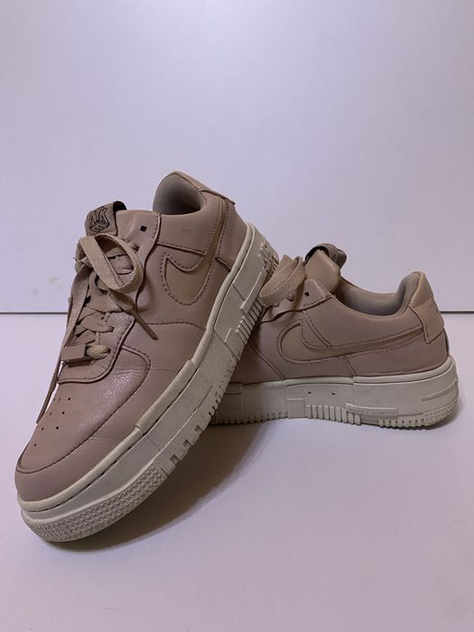 Air force 1 și Karl Lagerfeld