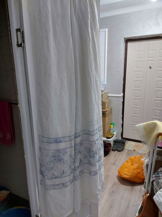 Белый тюль в хорошем состоянии