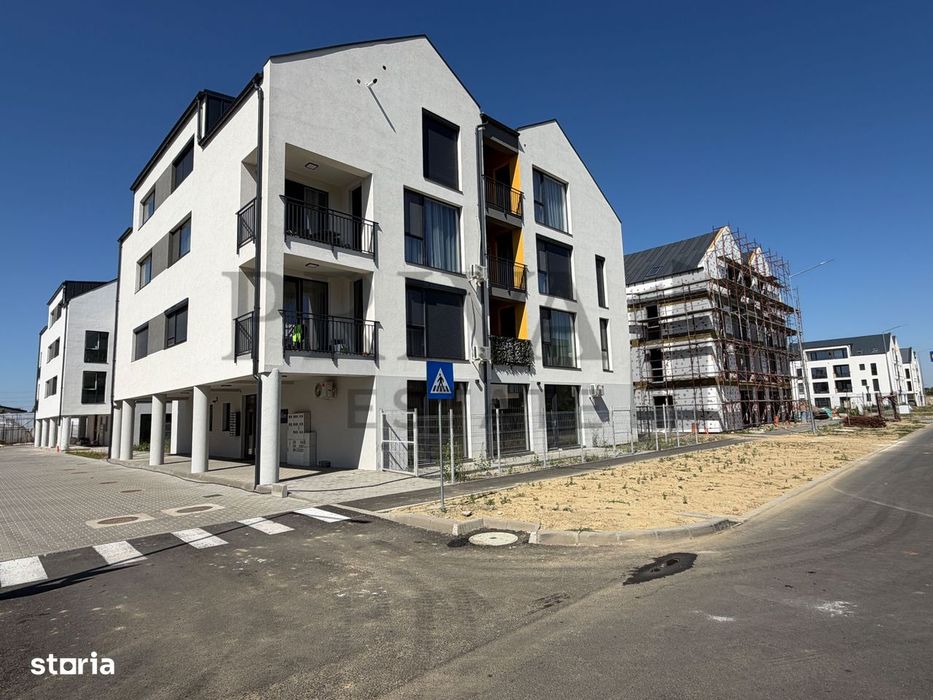 Apartament 3 camere, 2 bai, lift, balcon 20 mp