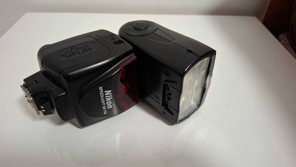 Nikon D 7000 + светкавица Nikon SB 700