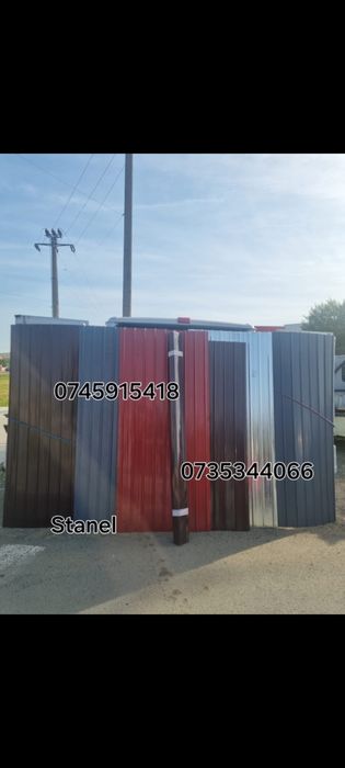 Tablă cutată metalică, rezistentă și durabilă.