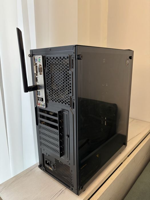 Sistem PC Gaming Ryzen 5 3400G / Cadou antena Wi-fi